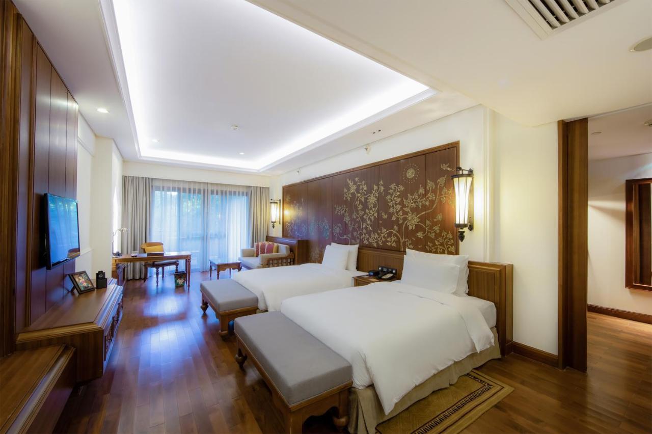 Intercontinental Xishuangbanna Resort, An Ihg Hotel Цзинхун Екстериор снимка